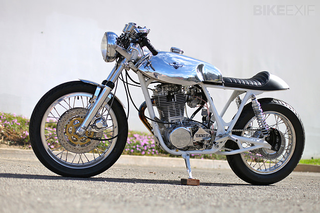 Yamaha SR500 cafe racer