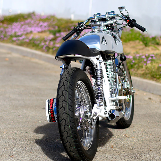 Yamaha SR500 cafe racer